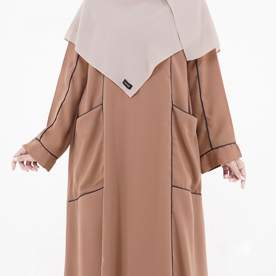 Jenna Abaya - Almond
